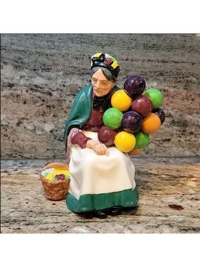 Vintage Royal Doulton The Old Balloon Seller